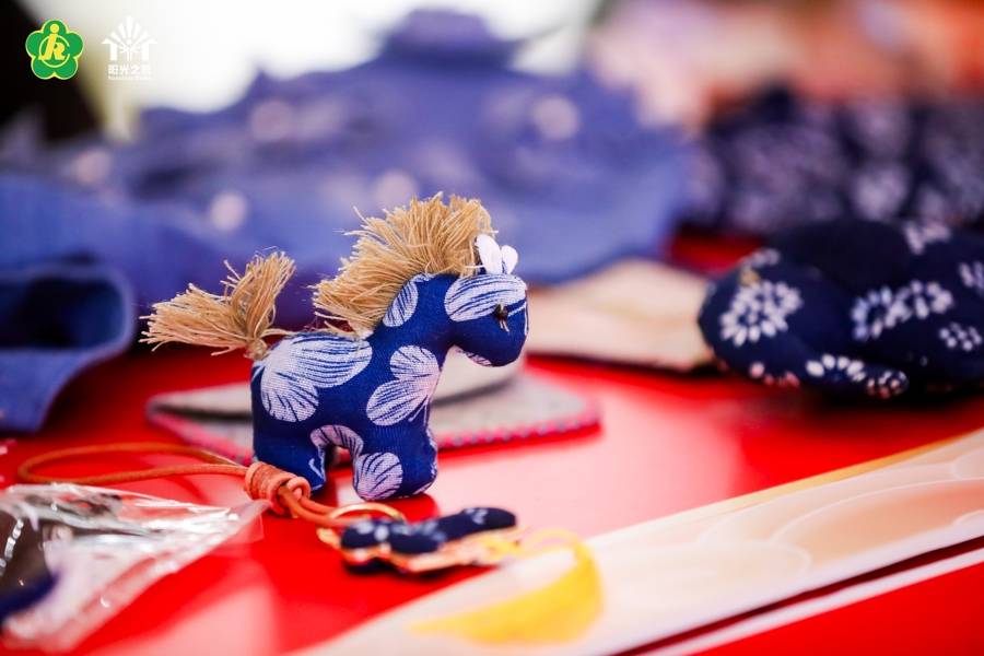 ”公益集市给徐汇西岸带来一片阳光AG真人