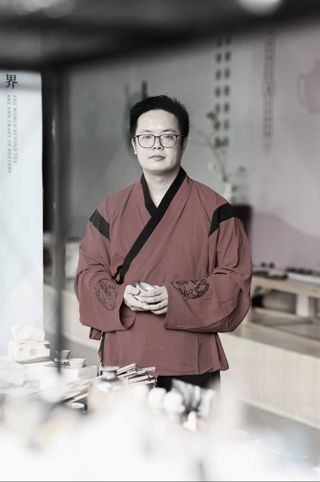 】工匠卢震峰陶艺作品展出AG真人游戏平台【诸暨